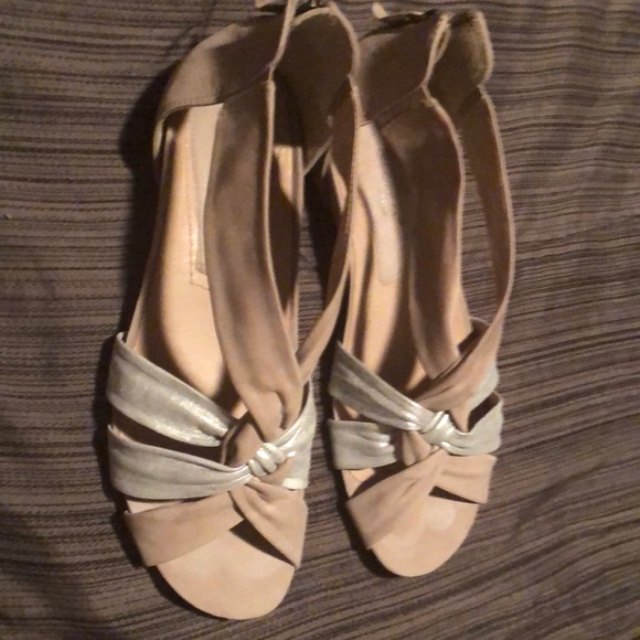 Shoes - Picture 1 of 8